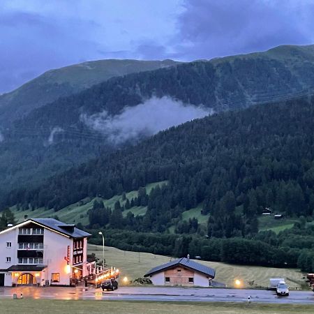 Hotel Restaurant Gommerhof Reckingen Екстер'єр фото