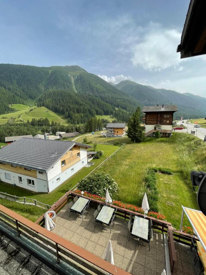 Hotel Restaurant Gommerhof Reckingen Екстер'єр фото